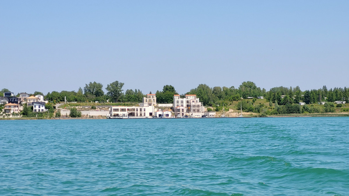 Hafendorf Hain vom See - Juni 2025