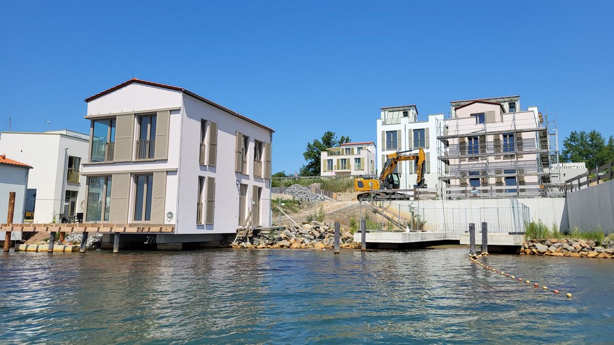 Ferienhaus 6 / Rathaus / Häuser 23-25 - Juni 2025